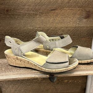 Waldläufer Helinda Lightgold Comfort Sandals Size US 8.5 Wide